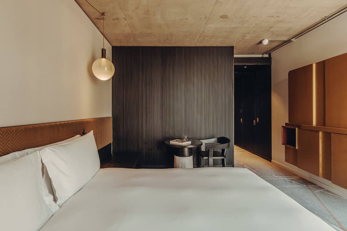 1 bedroom, Egyptian cotton sheets, premium bedding, minibar