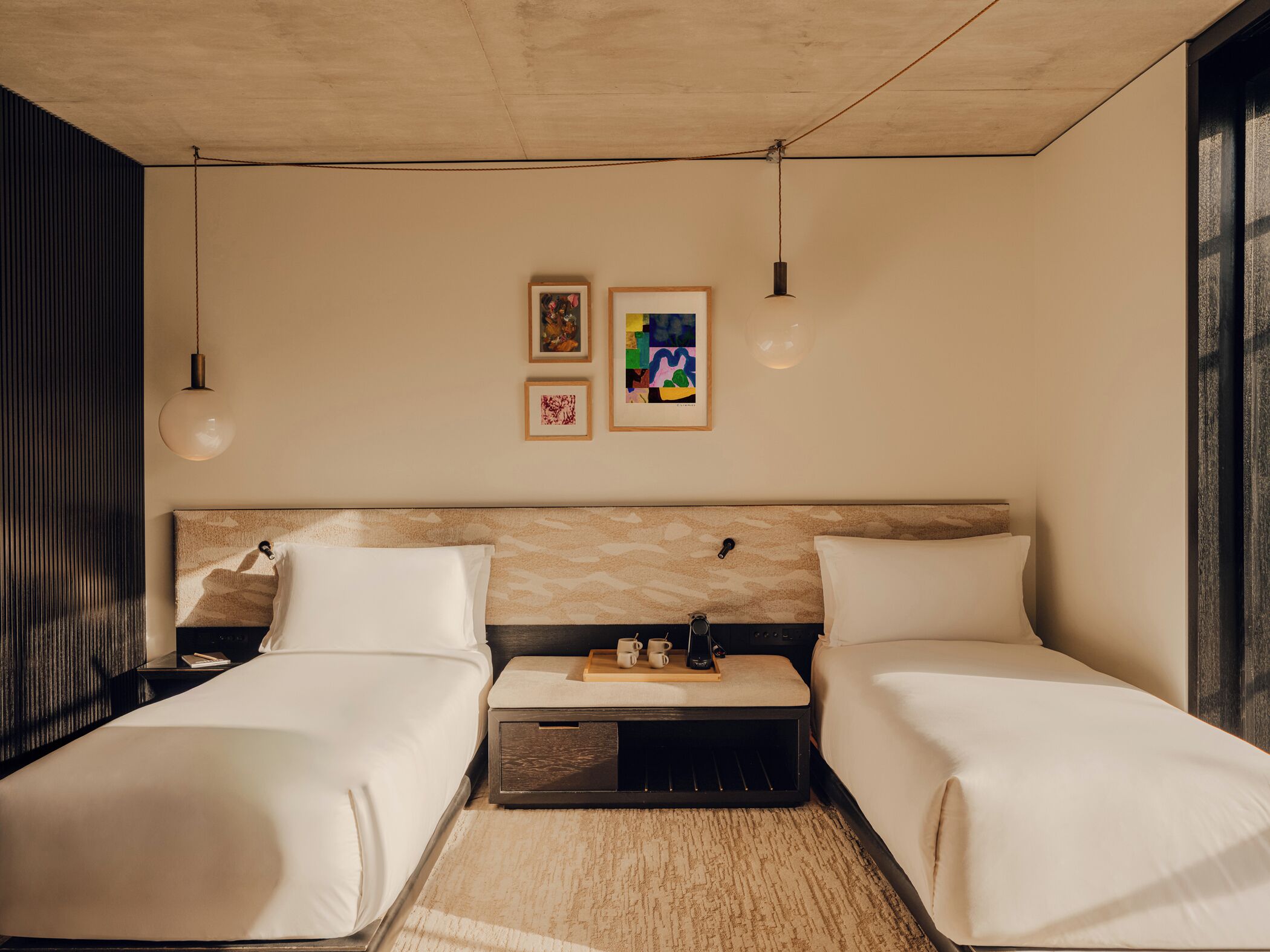 Habitación junior con 2 camas individuales (Zen) | Sábanas de algodón egipcio, ropa de cama de alta calidad, minibar