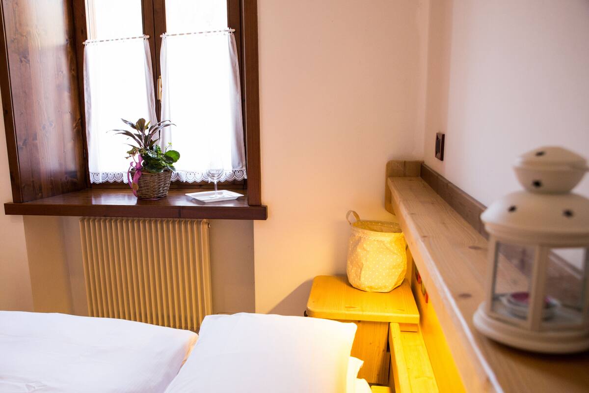In-room safe, iron/ironing board, rollaway beds, free WiFi