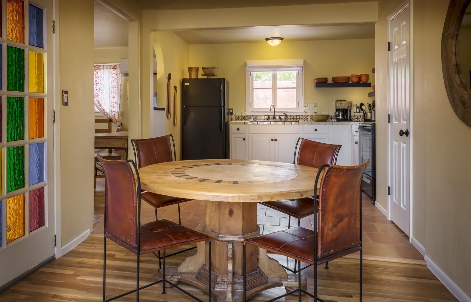 deluxe bungalow, 2 bedrooms, fireplace | private kitchen