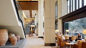 Lobby lounge - Luskin Hotel (Los Angeles)