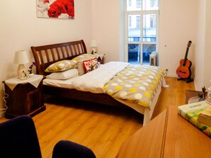 Classic Apartment, 1 Bedroom | 1 bedroom, free WiFi