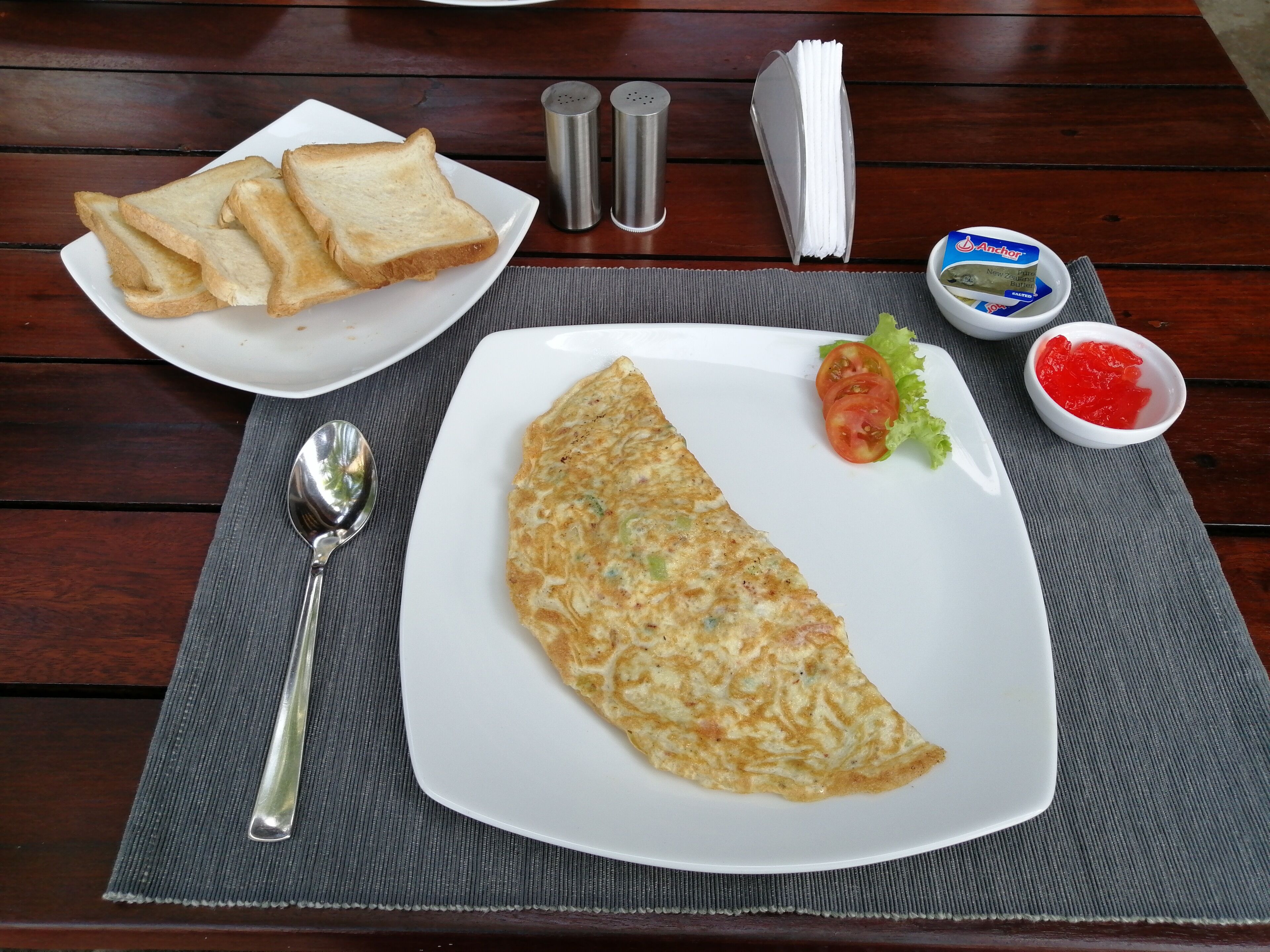 daily continental breakfast (usd 10 per person)