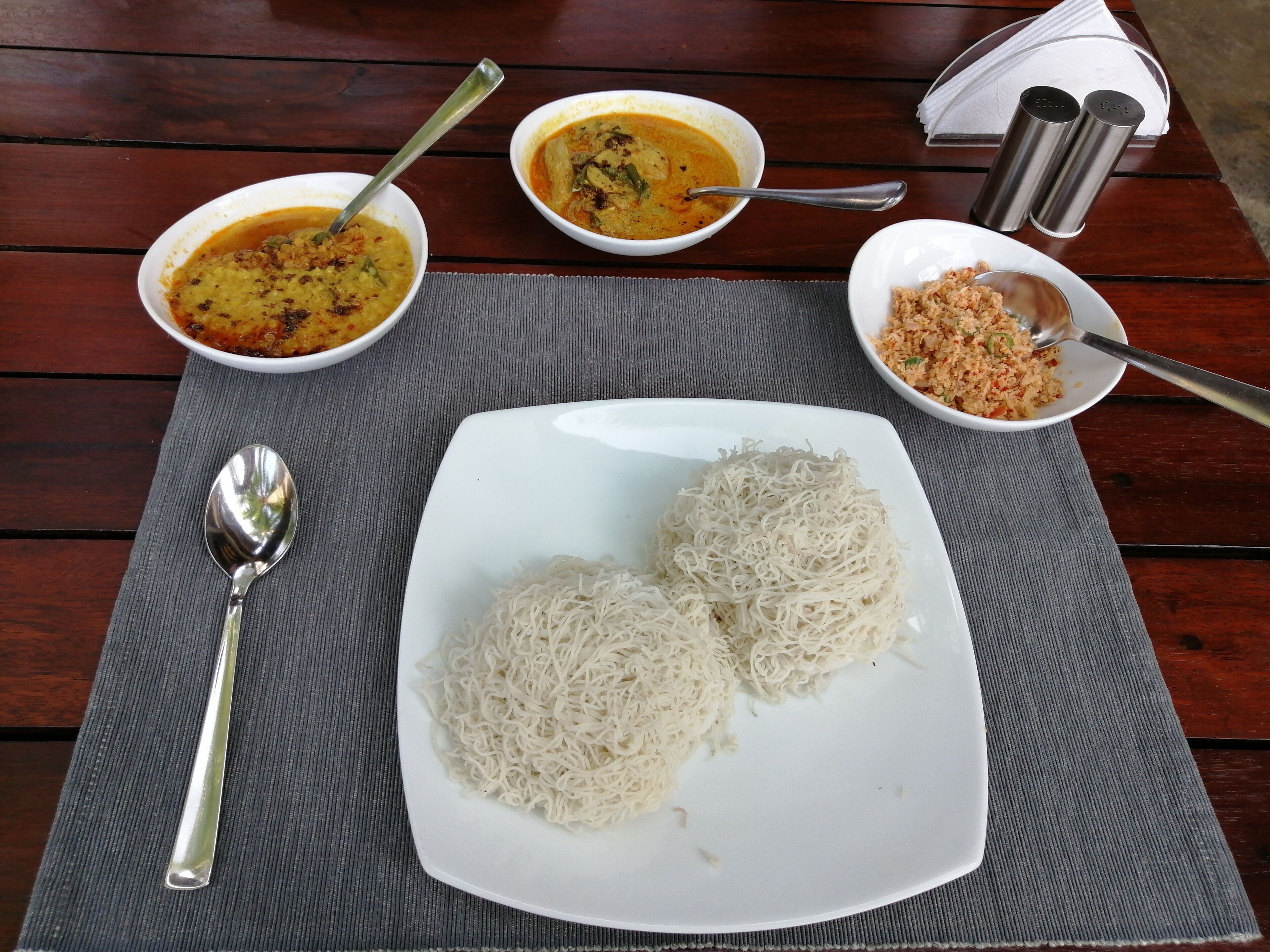 daily continental breakfast (usd 10 per person)