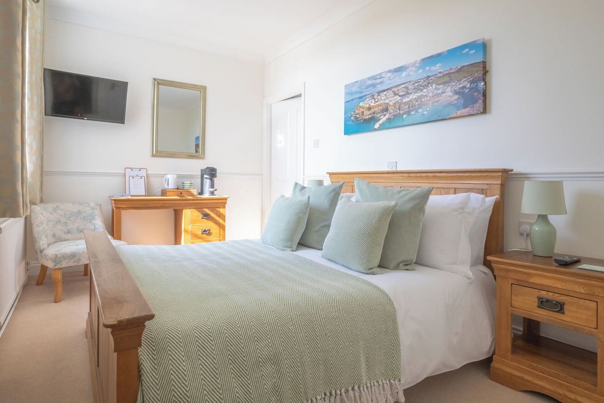 Premium bedding, memory-foam beds, desk, free WiFi