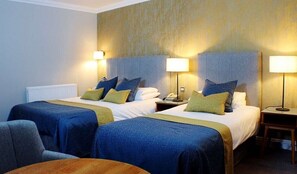 Tabla de planchar con plancha y wifi gratis 