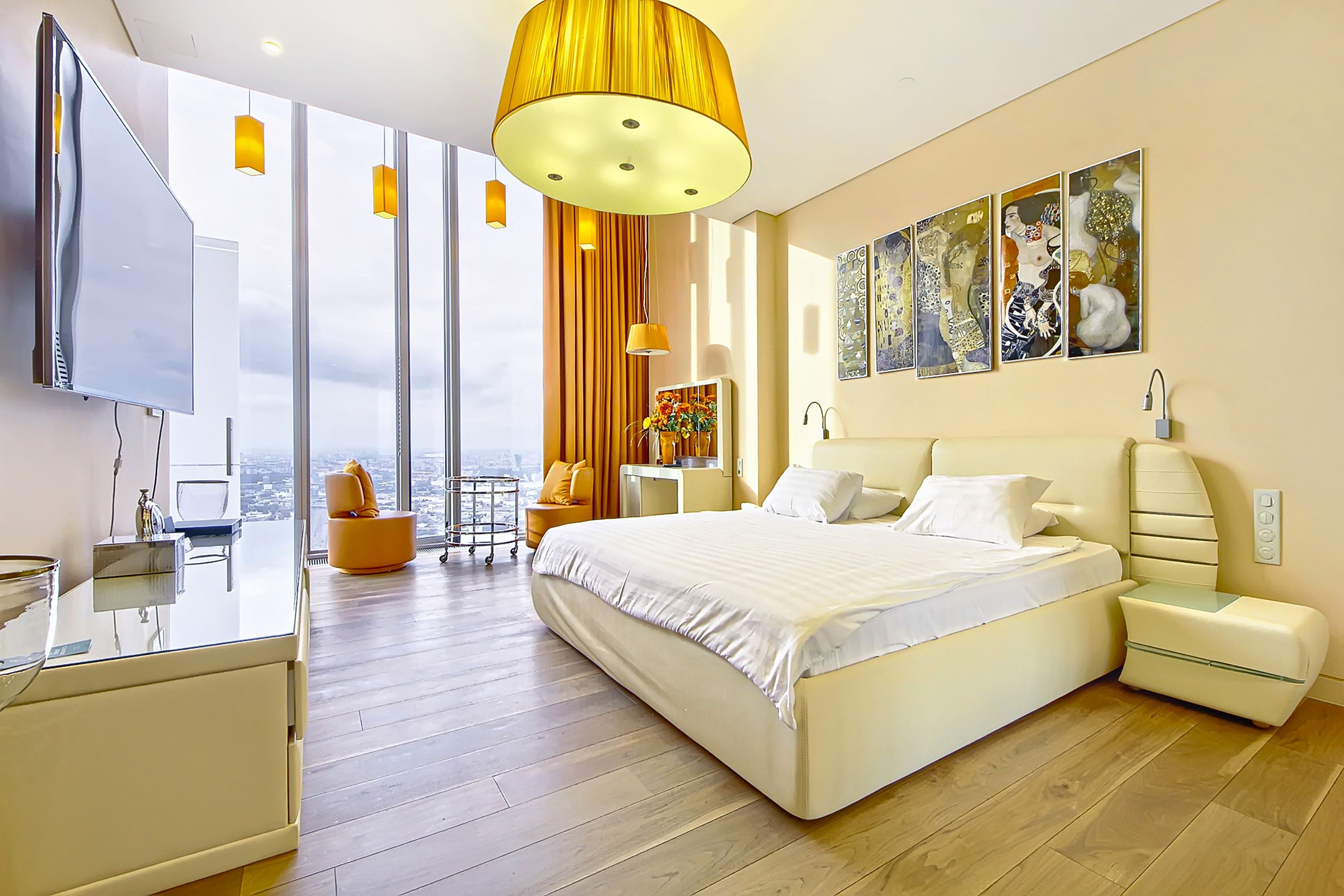 Sky Grand Studio Apartment, 60 m2, 64th floor of the "OKO Tower" | 私人小型廚房 | 大型冰箱、微波爐、烤箱、爐台