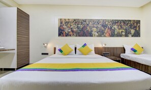 Deluxe Room | Desk, iron/ironing board, rollaway beds, free WiFi - Treebo Lalaji's Executive (Chhatrapati Sambhajinagar)
