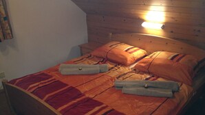 Chalet classique, 5 chambres, non-fumeur | 5 chambres, bureau, lit de bébé (gratuit)
