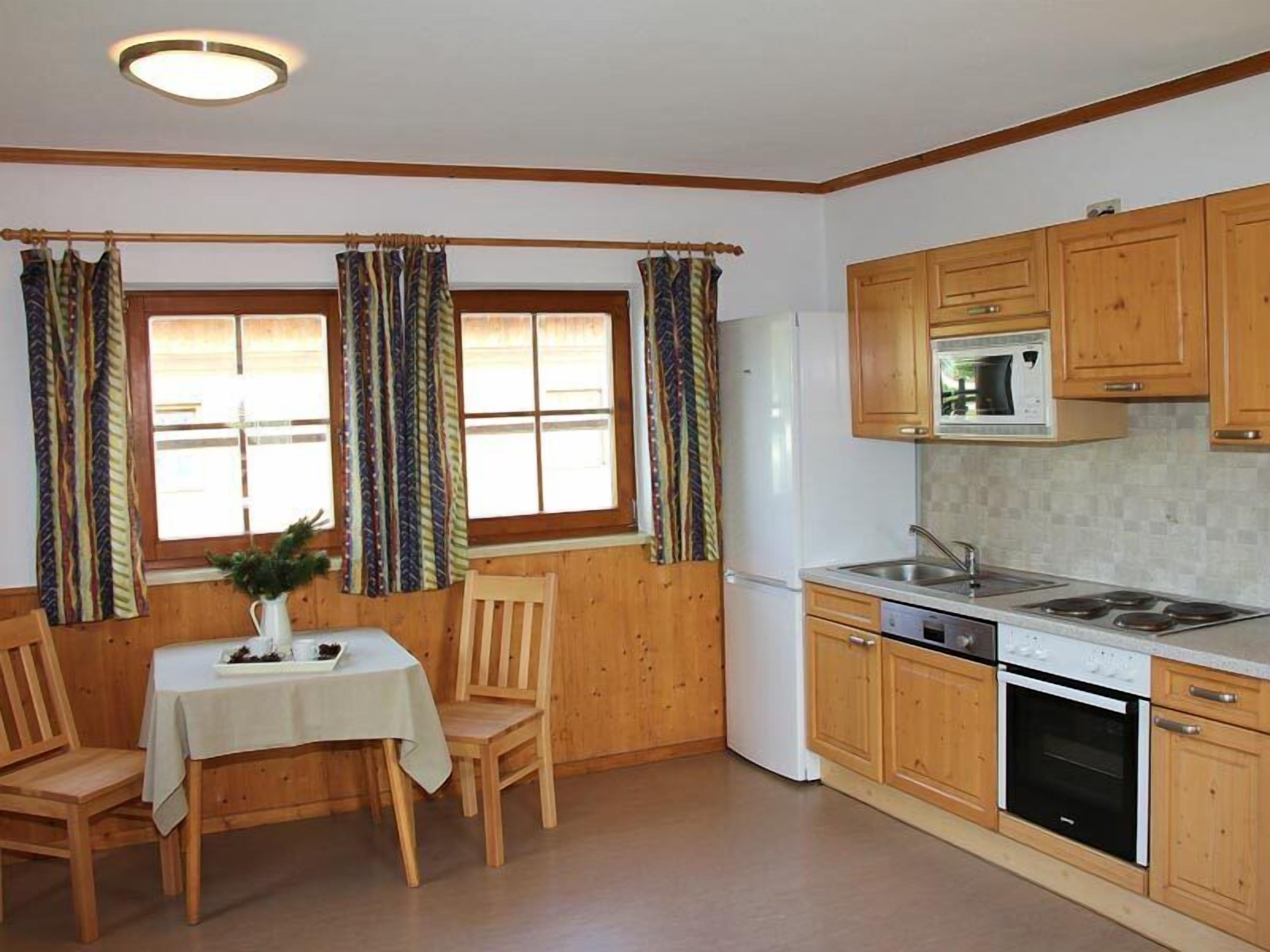Classic Chalet, 5 Bedrooms, Non Smoking | Private kitchen | Full-size fridge, oven, stovetop, dishwasher
