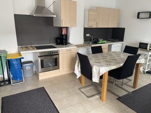 舒適開放式客房, 私人浴室 (Apartment EG) | 用餐區