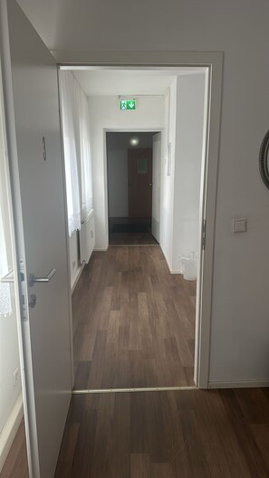 Triple Room, Shared Bathroom | 1 bedroom - Maffei Apartments (Nuremberg)