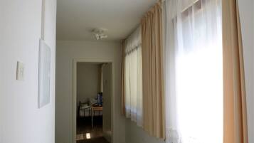 Double Room, Shared Bathroom (Zi 1-2-3 (1.OG.)) | Miscellaneous