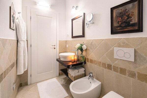 Bathroom - Villa Marina - Como Lake (Bellano)