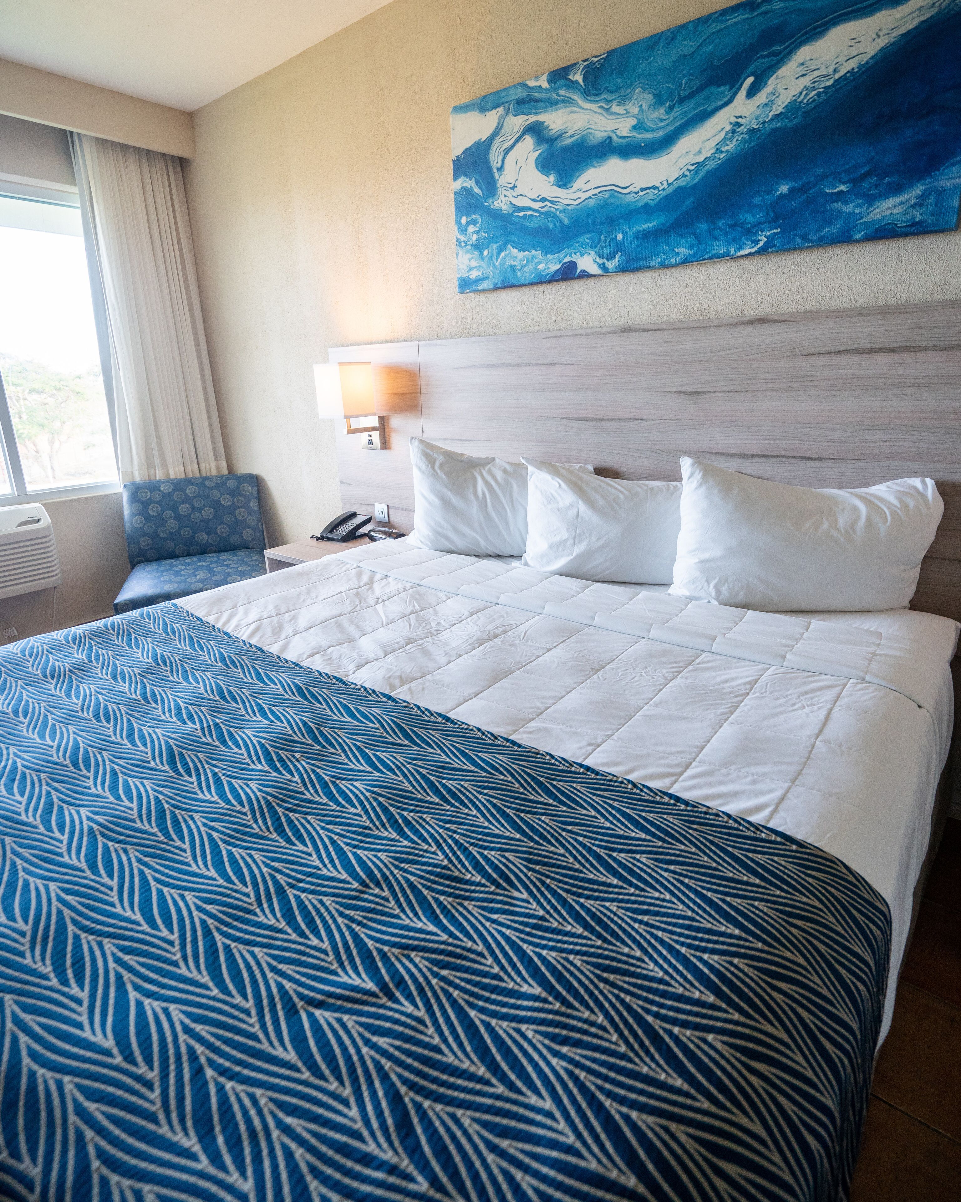 single room, 1 king bed | 1 bedroom, desk, soundproofing, iron/ironing board