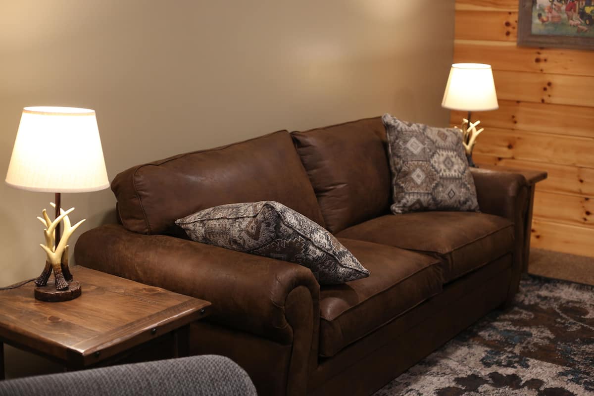 Premium Suite, 1 Bedroom, Fireplace | Living room