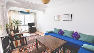 Penthouse, 2 Bedrooms, Sea Facing | Living area