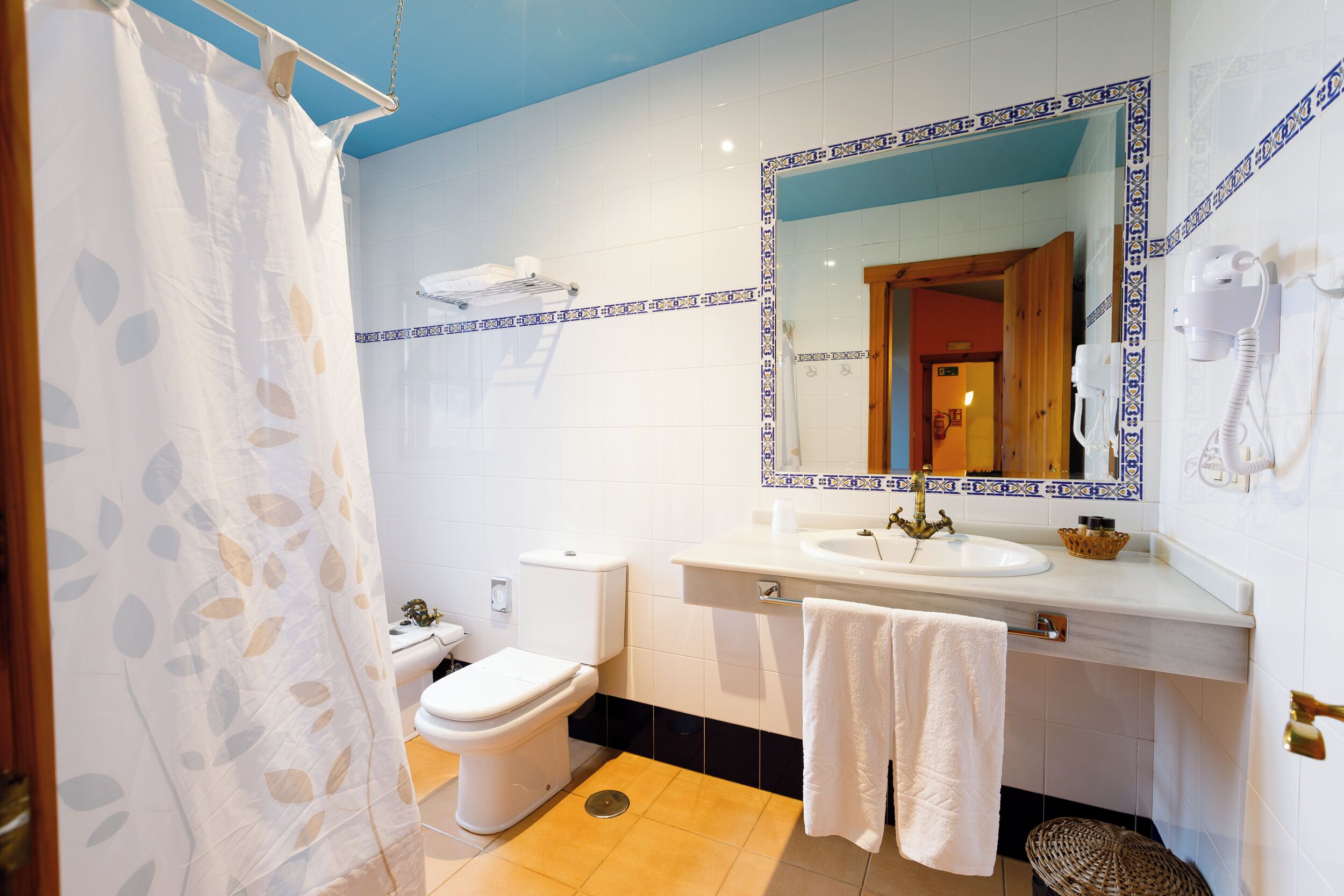 Superior Double Room, Balcony, Valley View | Desk, blackout drapes, cribs (free), WiFi (free)