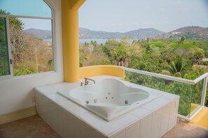 Banheira de hidromassagem