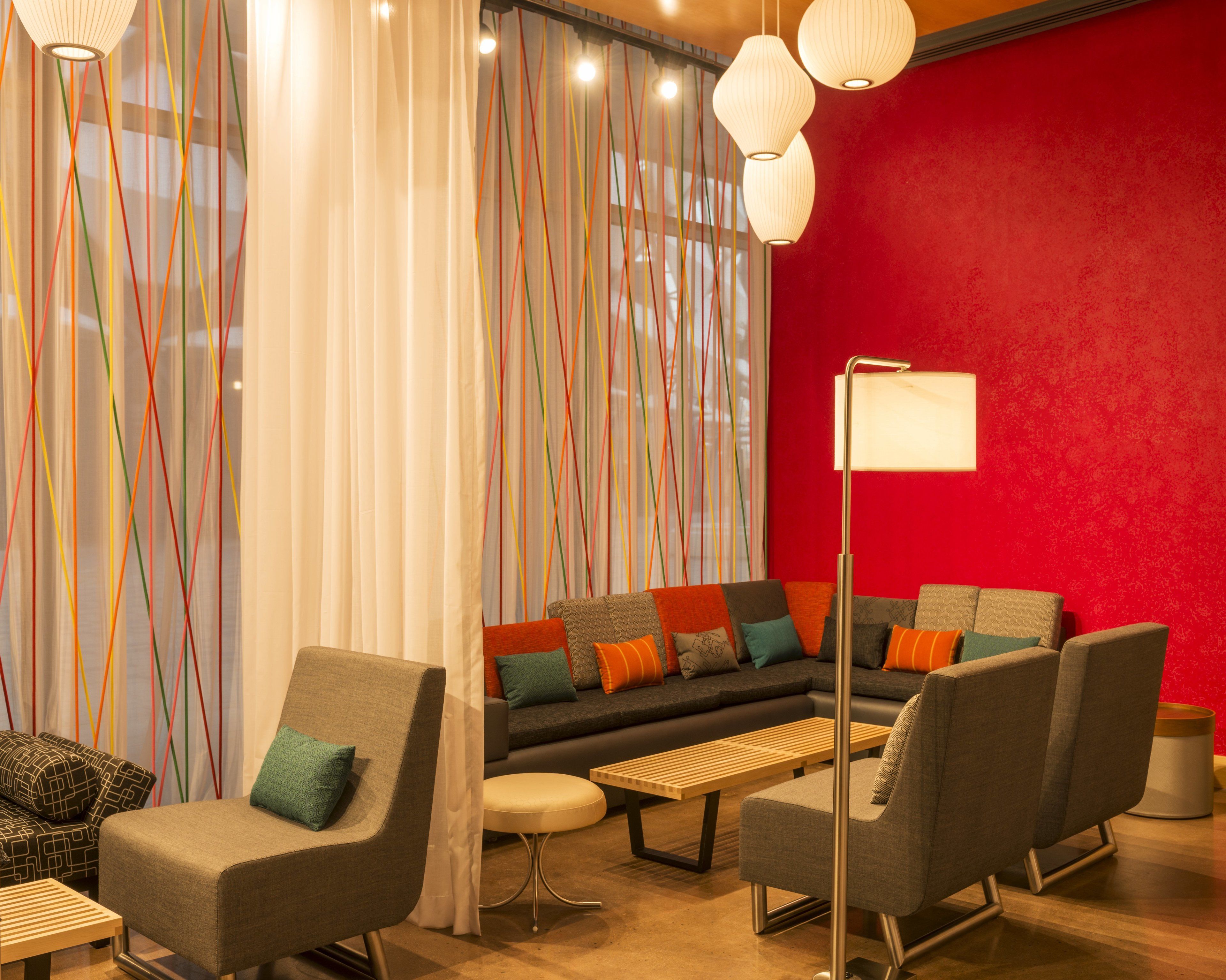 breakfast, lunch served; international cuisine, al fresco dining