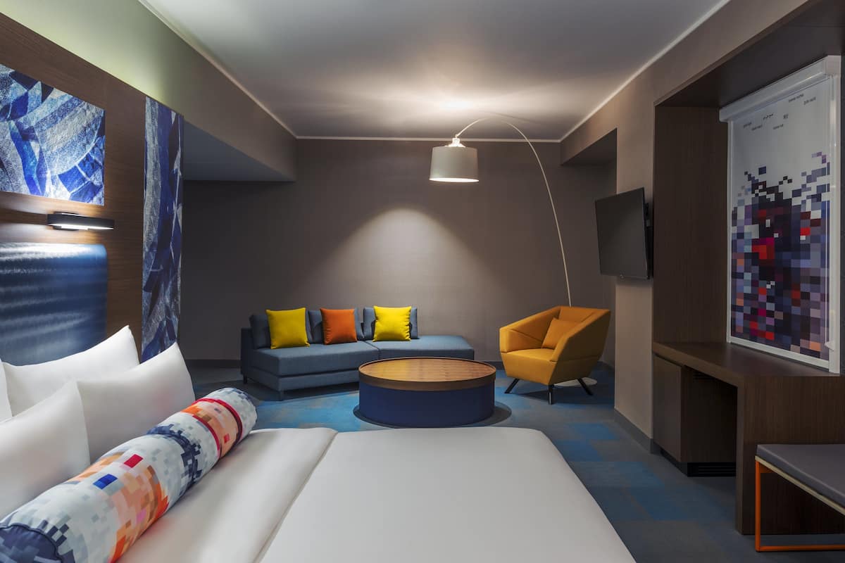 1 bedroom, minibar, in-room safe, desk