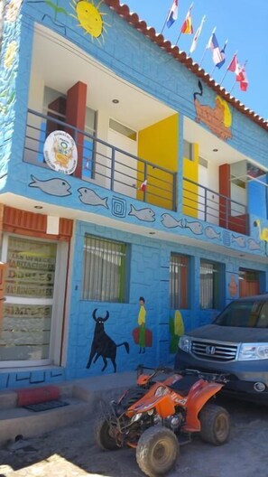 Fachada de la propiedad