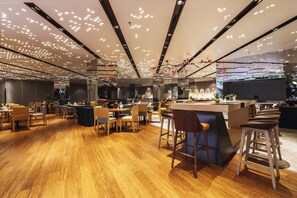 Restaurant - Holiday Inn Express Daocheng Yading by IHG (Garze)