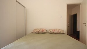 Unclassified image, 5 of 19, button - GoHouse Domingos 801 (Rio de Janeiro)