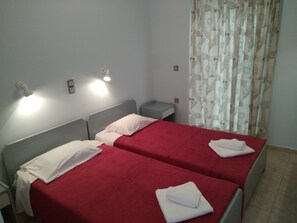 Egyptian cotton sheets, in-room safe, iron/ironing board