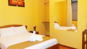 Economy Single Room | Desk, rollaway beds, free WiFi - Sueño Tropical (Tarapoto)