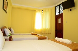 Triple Room, Balcony, Garden View | Desk, rollaway beds, free WiFi - Sueño Tropical (Tarapoto)