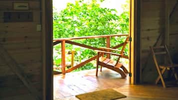 Cabaña básica, 1 habitación, junto a la montaña | Terraza o patio