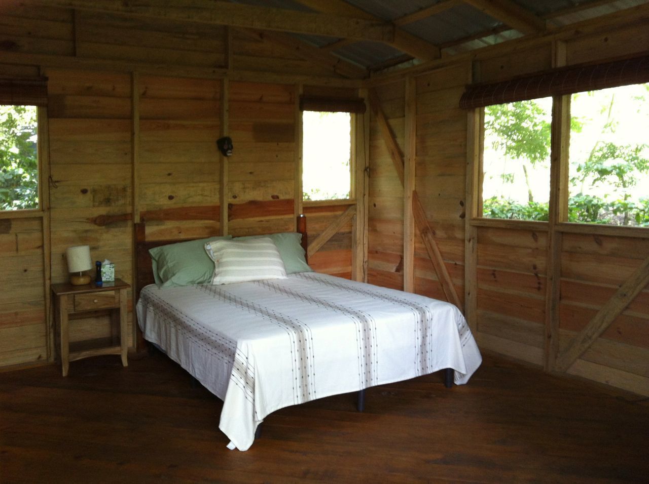 Select Comfort beds, bed sheets