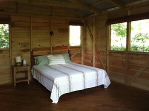 Select Comfort beds, bed sheets - Mombacho Lodge (Granada)