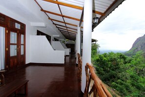 Double Room, Hill View | Terrace/patio - Mount Blue View Guest Inn Ella (Ella)