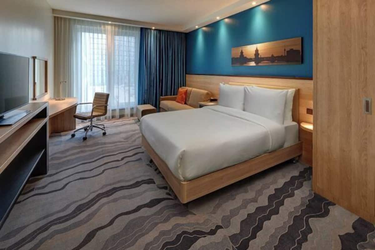 1 bedroom, hypo-allergenic bedding, in-room safe, desk