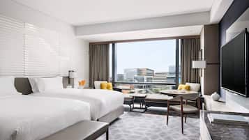 1 bedroom, down comforters, minibar, in-room safe