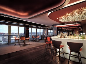 2 bars/lounges, poolside bar - Cordis Shanghai Hongqiao (Shanghai)
