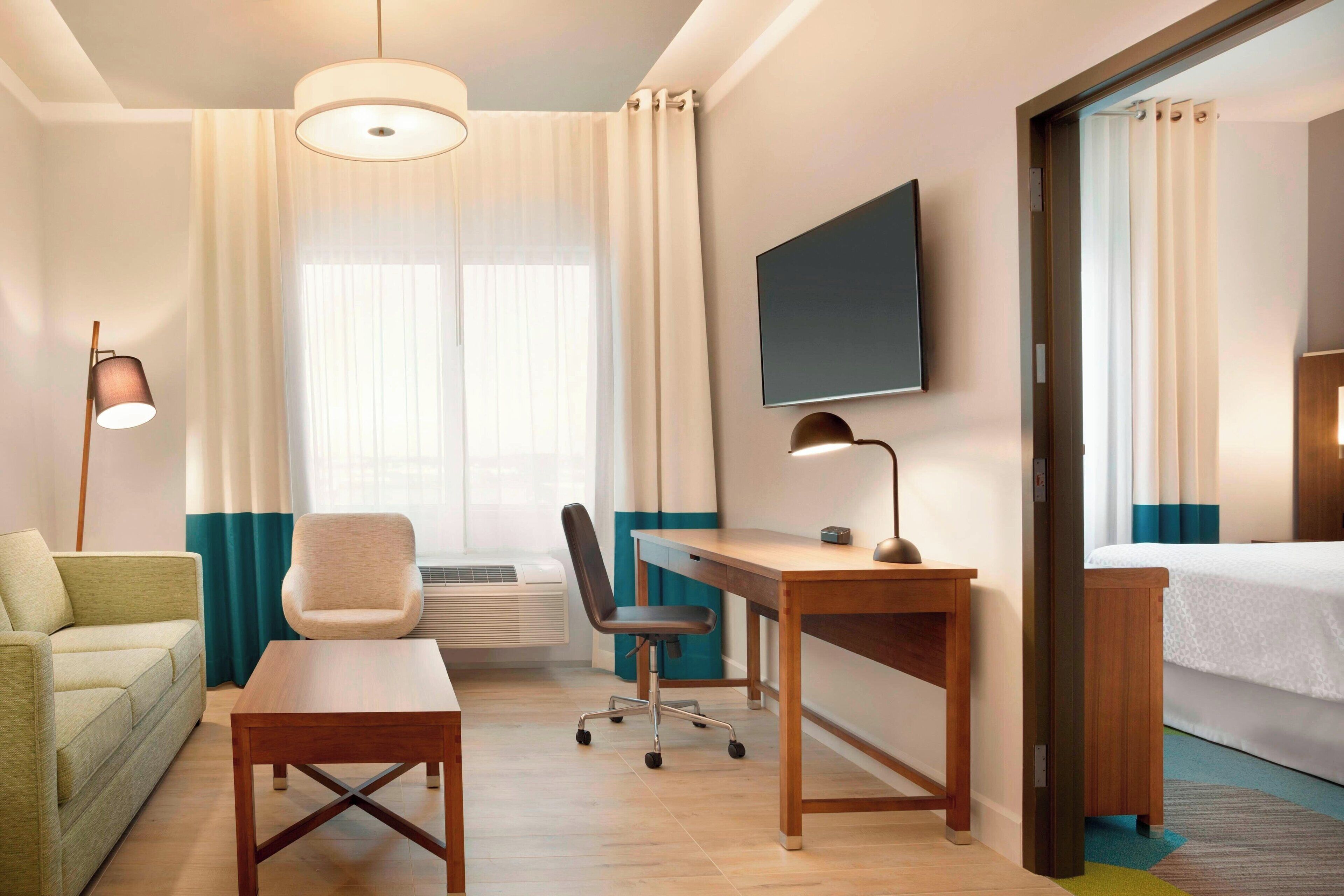 suite, 1 bedroom, non smoking | 1 bedroom, in-room safe, desk, blackout curtains