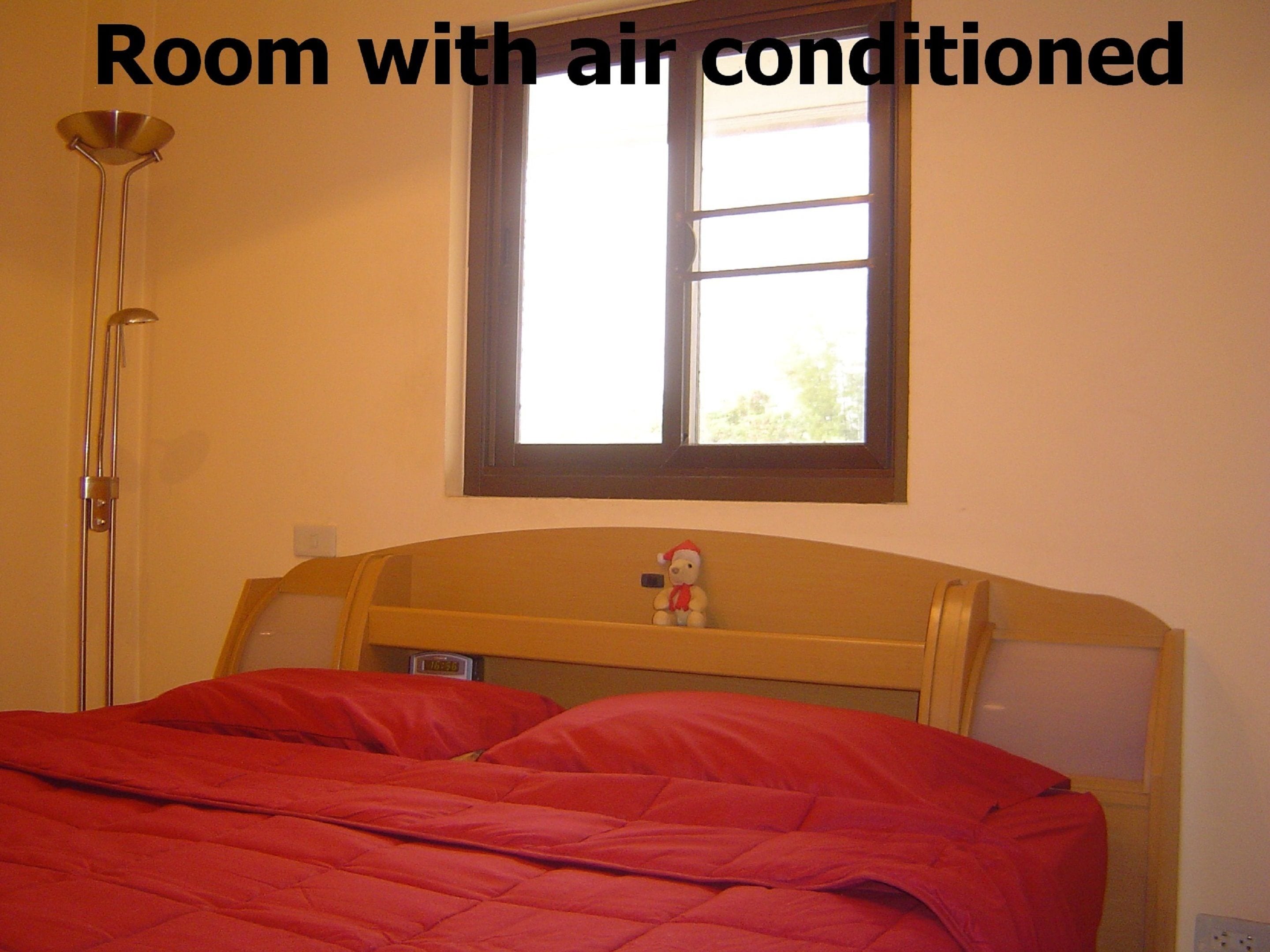 Whole Deluxe Apartment | Minibar, laptop workspace, soundproofing, bed sheets