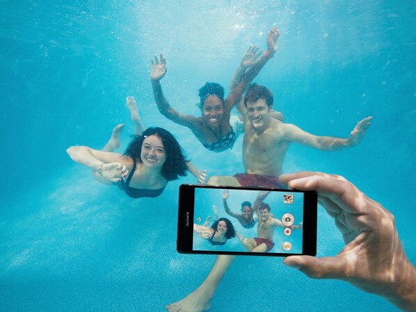 Outdoor pool - Mini Golf & Resort Ubon Ratchathani (Warin Chamrap)