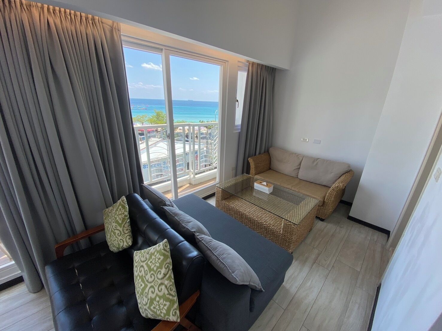 豪華四人房 | 房內夾萬、遮光窗簾/窗簾、免費 Wi-Fi、床單