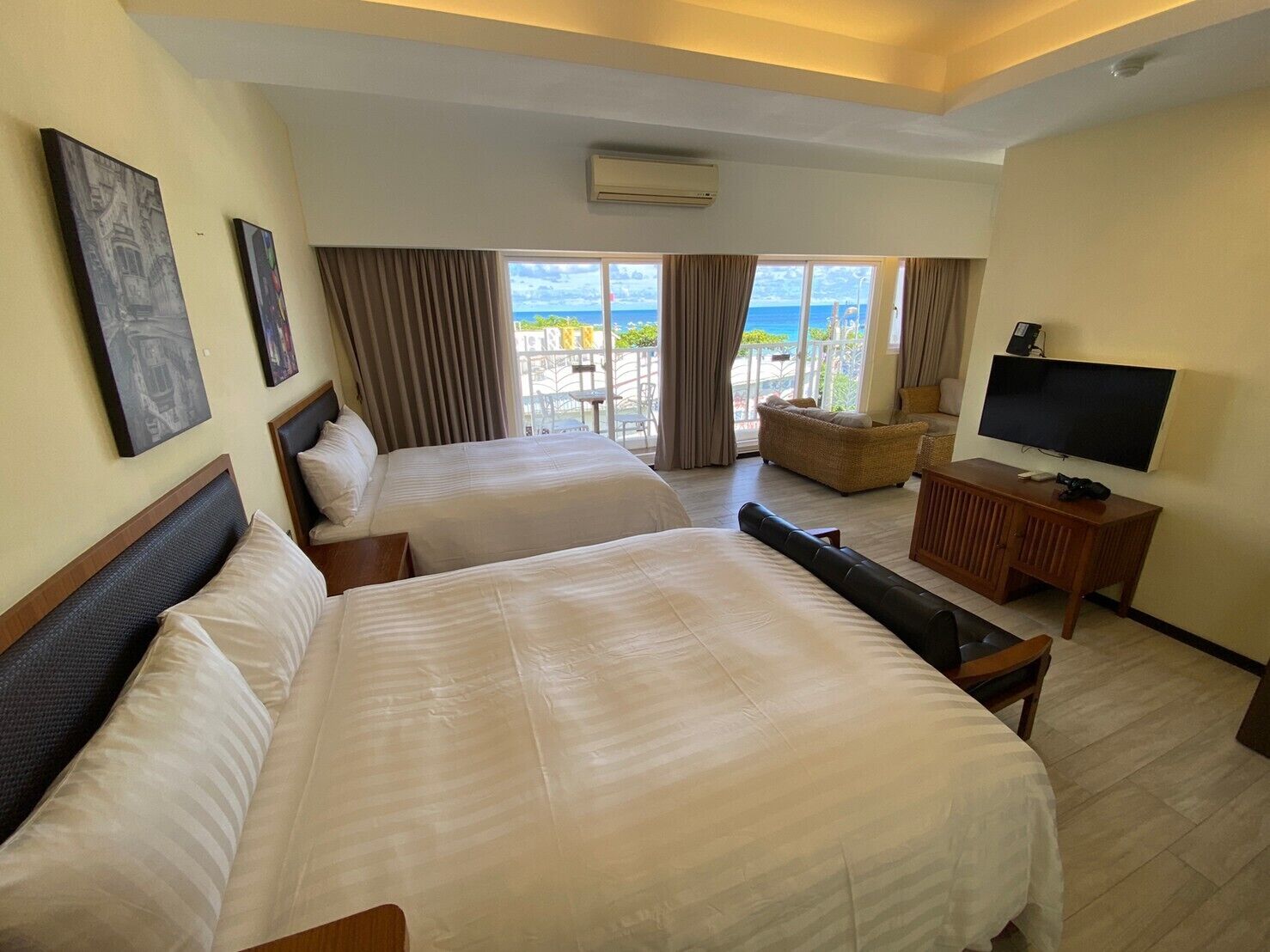 豪華四人房 | 房內夾萬、遮光窗簾/窗簾、免費 Wi-Fi、床單