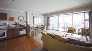 Apartment, 1 Bedroom | Living area