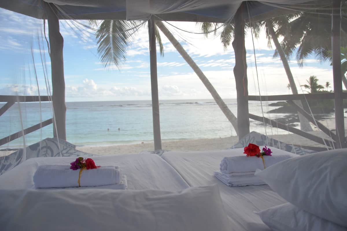 1 bedroom, iron/ironing board, bed sheets