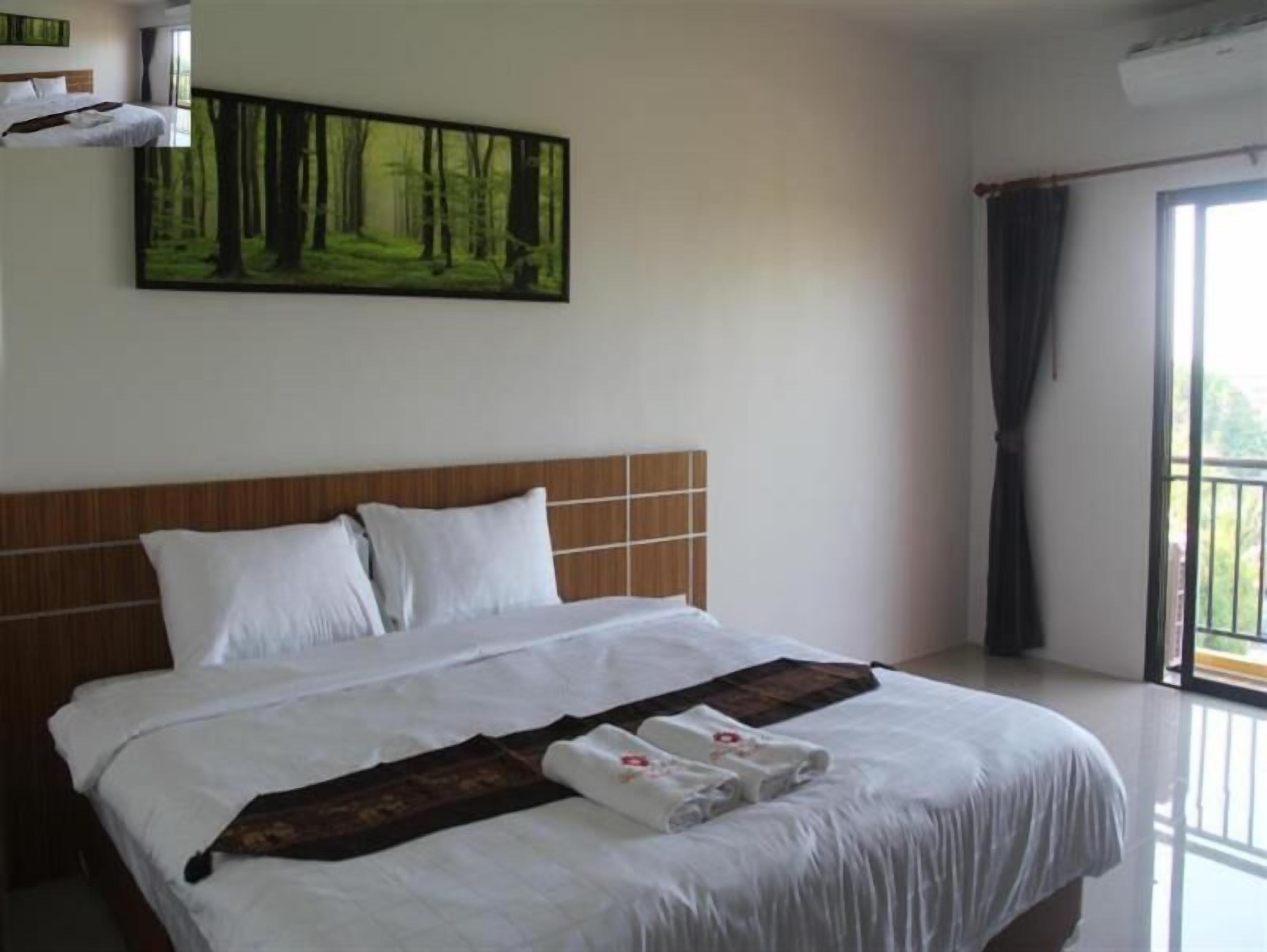 Schreibtisch, kostenloses WLAN, Bettwäsche