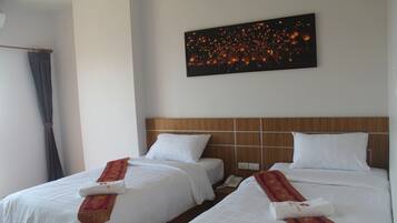 Desk, free WiFi, bed sheets