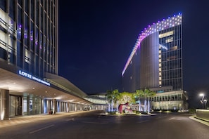 Exterior - LOTTE Hotel Yangon (Yangon)