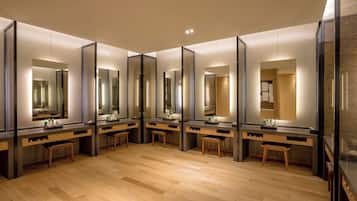 Couples treatment room(s), sauna, body treatments, aromatherapy