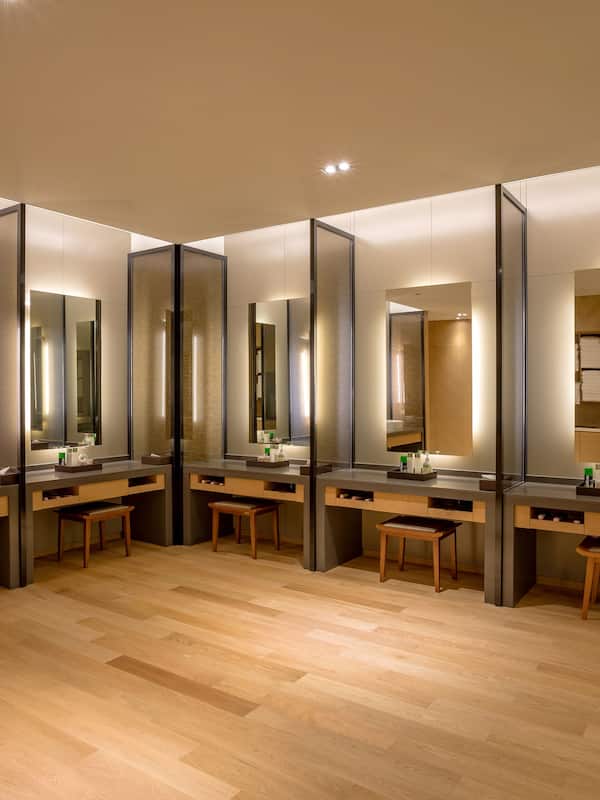 Couples treatment room(s), sauna, body treatments, aromatherapy